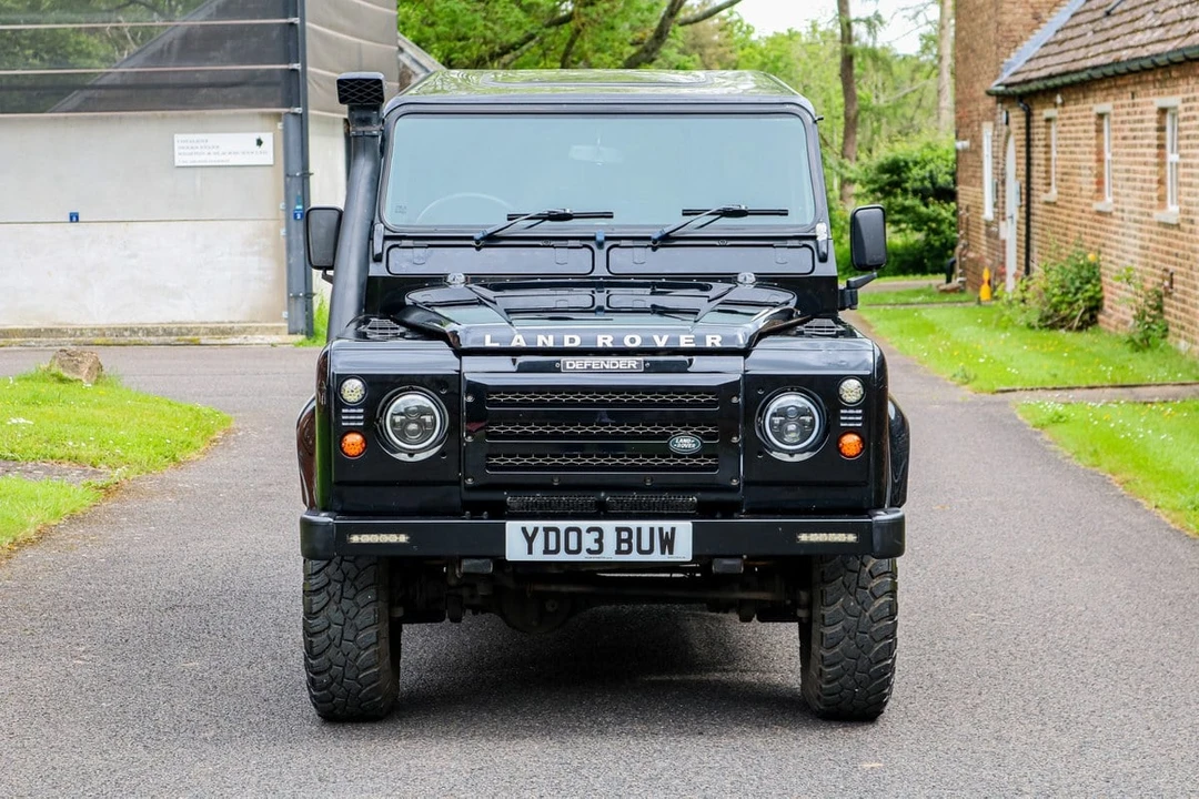 2003 Land Rover Defender 90 - Image 5 of 30