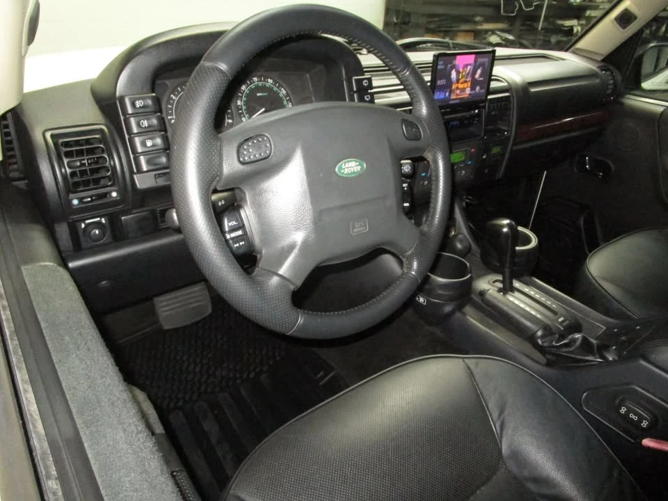 2003 Land Rover Discovery 2nd Gen - Image 9 of 20