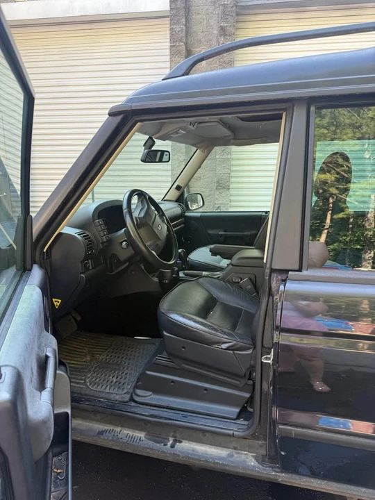 2003 Land Rover Discovery 2nd Gen - Image 2 of 6