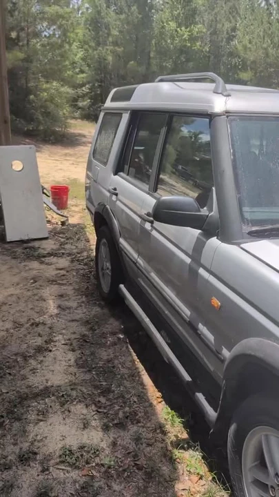 2003 Land Rover Discovery 2nd Gen - Image 5 of 5