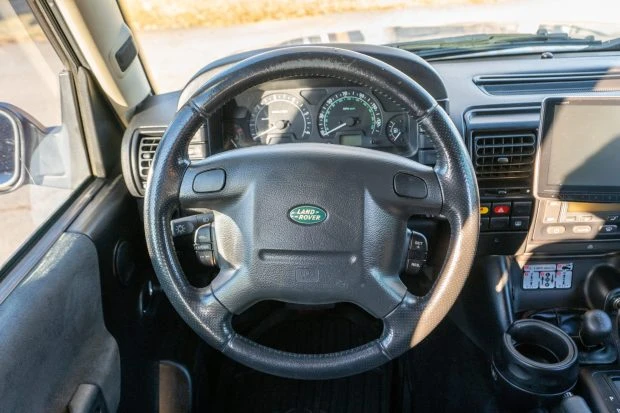 2003 Land Rover Discovery 2nd Gen - Image 5 of 7
