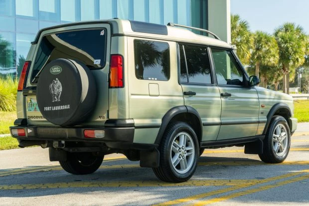 2003 Land Rover Discovery 2nd Gen - Image 2 of 8