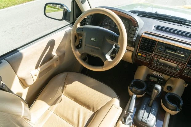 2003 Land Rover Discovery 2nd Gen - Image 5 of 8