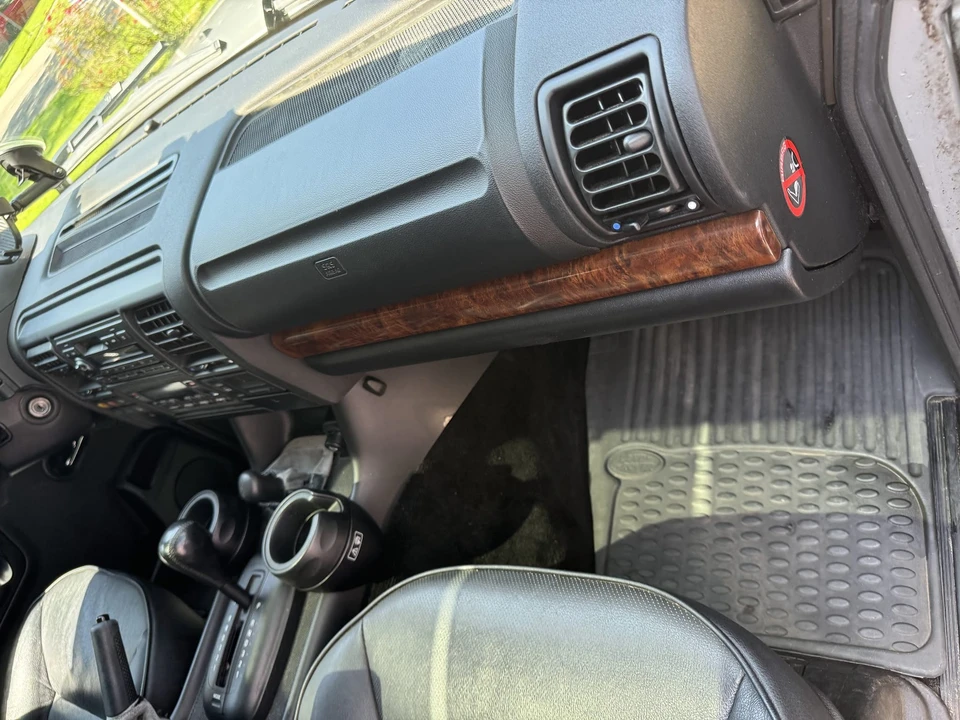 2003 Land Rover Discovery 2nd Gen - Image 24 of 31