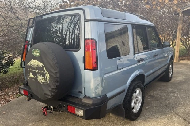 2003 Land Rover Discovery 2nd Gen - Image 2 of 8