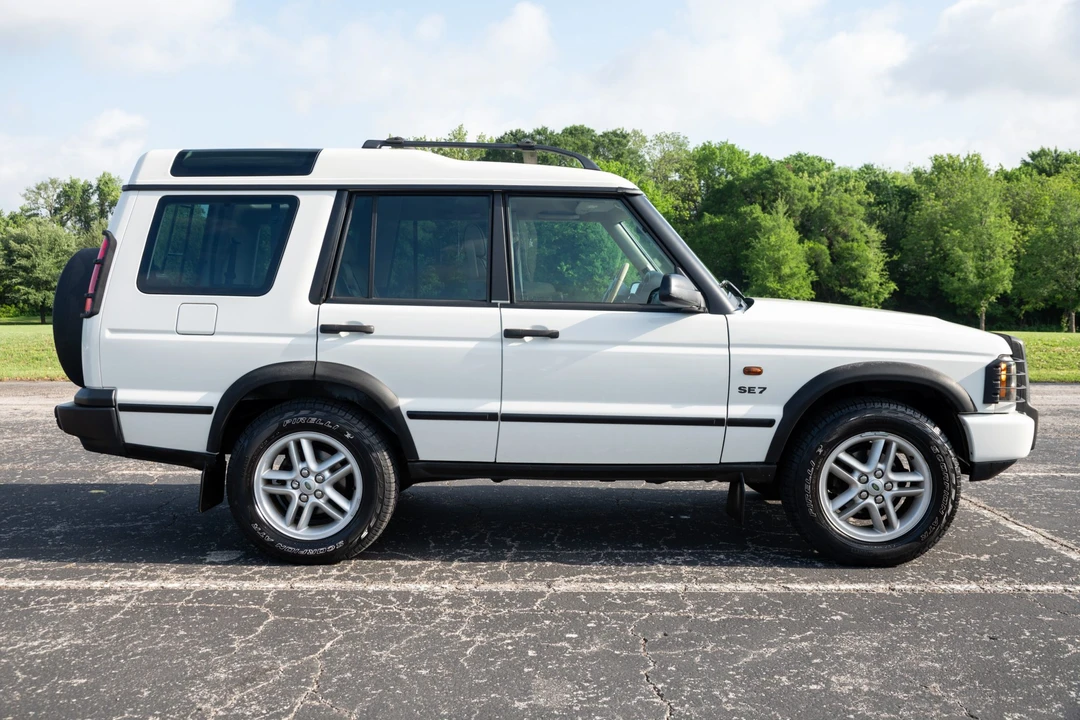 2003 Land Rover Discovery 2nd Gen - Image 5 of 31