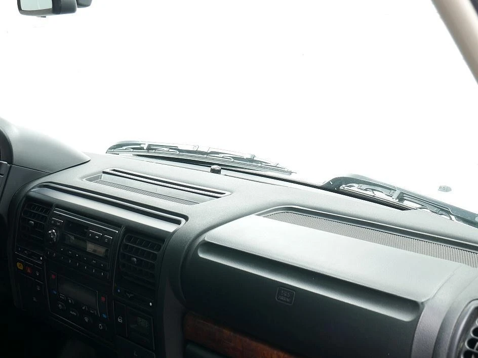 2003 Land Rover Discovery 2nd Gen - Image 17 of 21