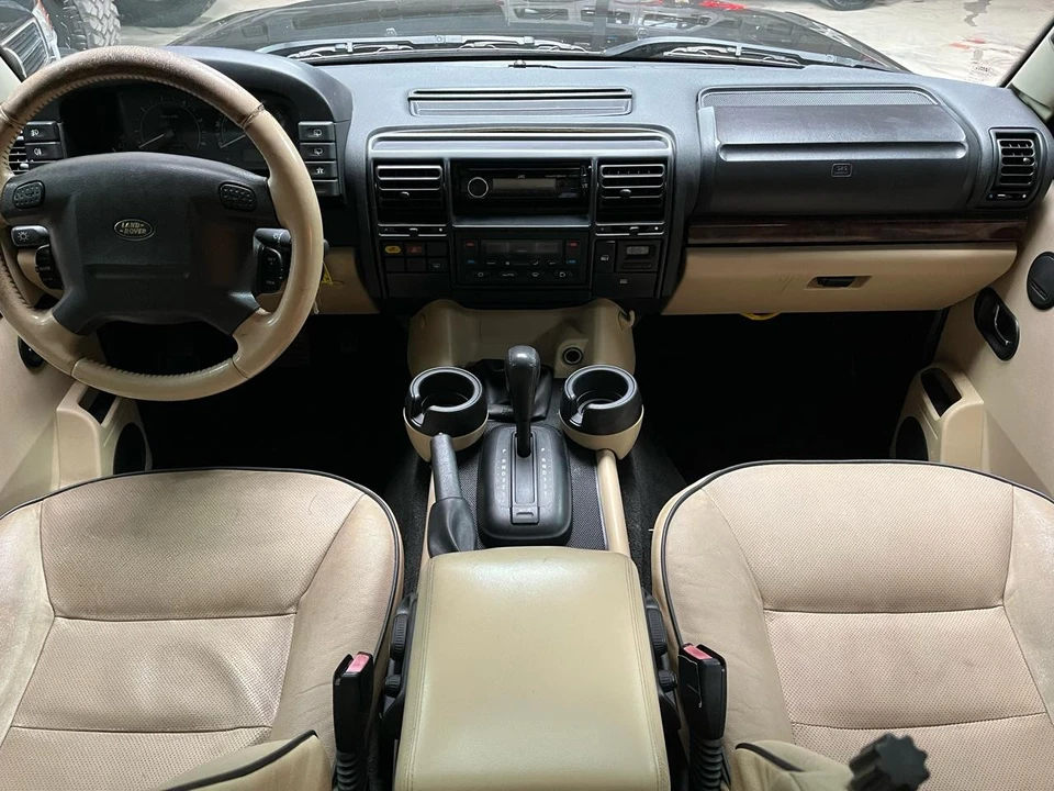 2003 Land Rover Discovery 2nd Gen - Image 9 of 21