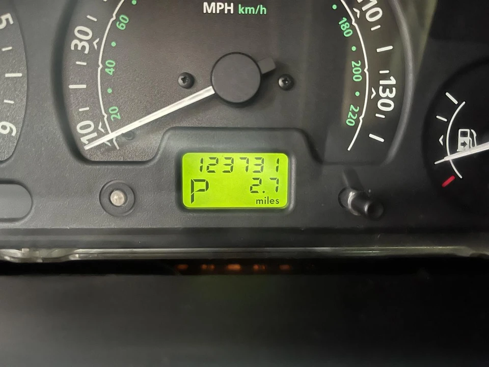 2003 Land Rover Discovery 2nd Gen - Image 12 of 21