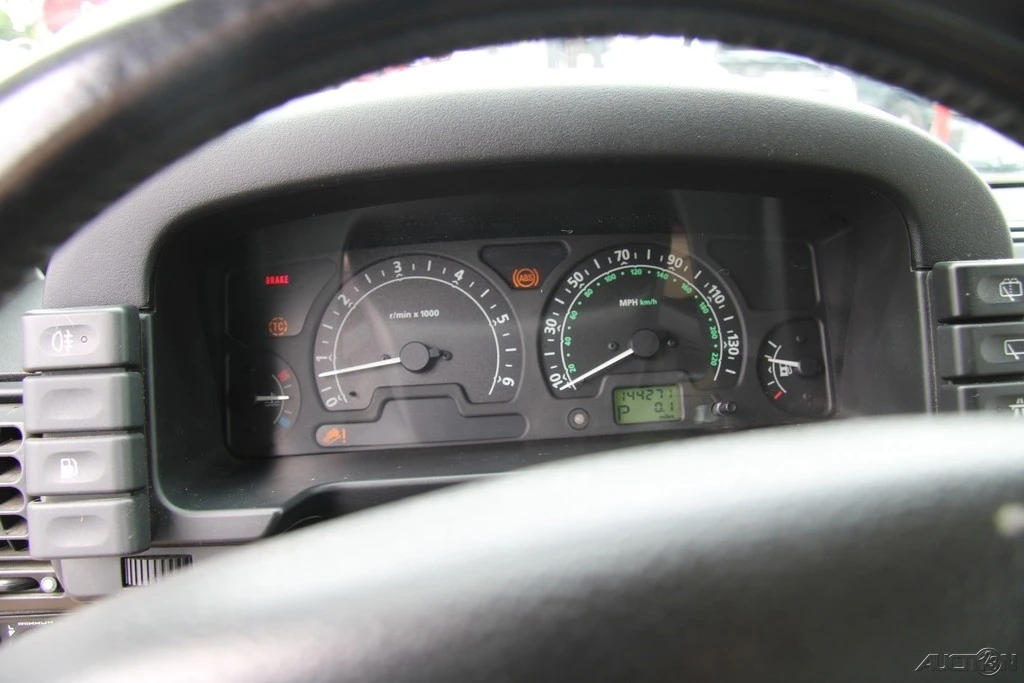 2003 Land Rover Discovery 2nd Gen - Image 17 of 21