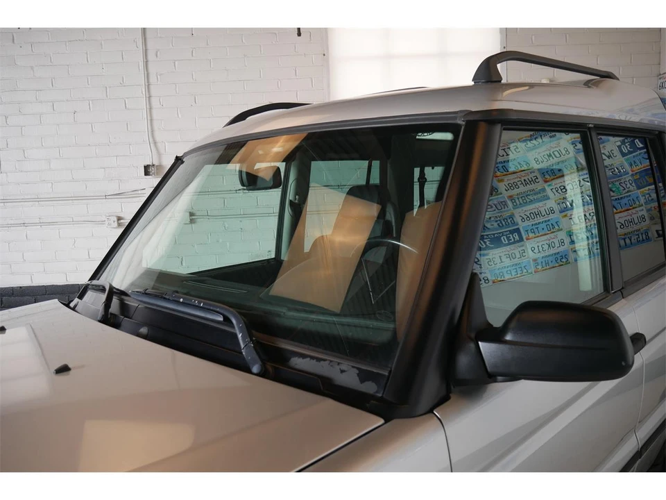 2003 Land Rover Discovery 2nd Gen - Image 11 of 31