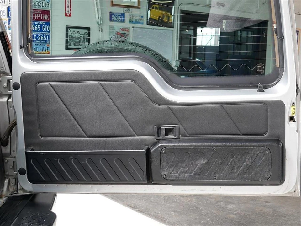 2003 Land Rover Discovery 2nd Gen - Image 24 of 31