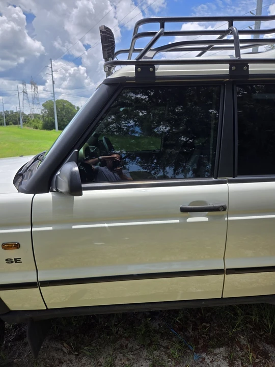 2003 Land Rover Discovery 2nd Gen - Image 16 of 21