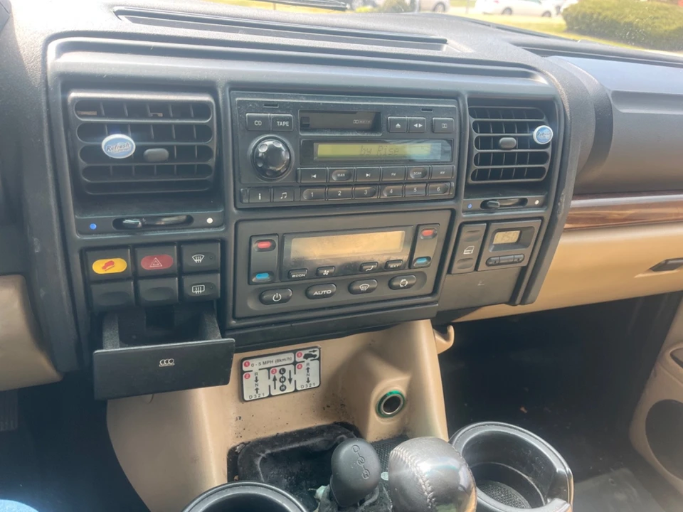 2003 Land Rover Discovery 2nd Gen - Image 15 of 21