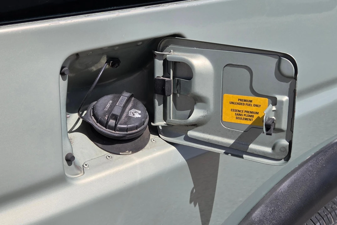 2003 Land Rover Discovery 2nd Gen - Image 25 of 31