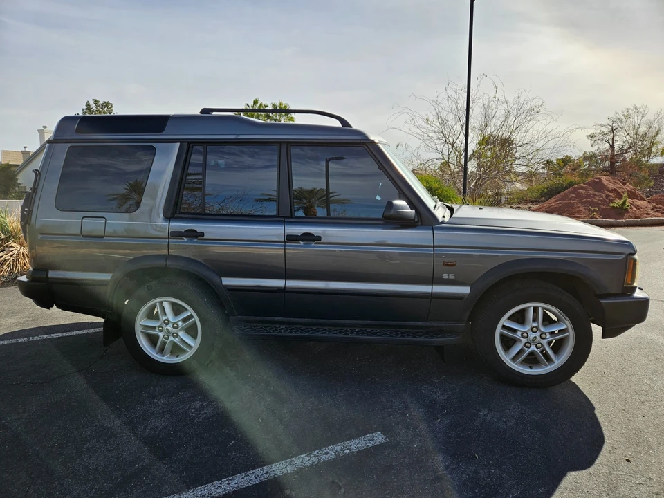 2003 Land Rover Discovery 2nd Gen - Image 3 of 21