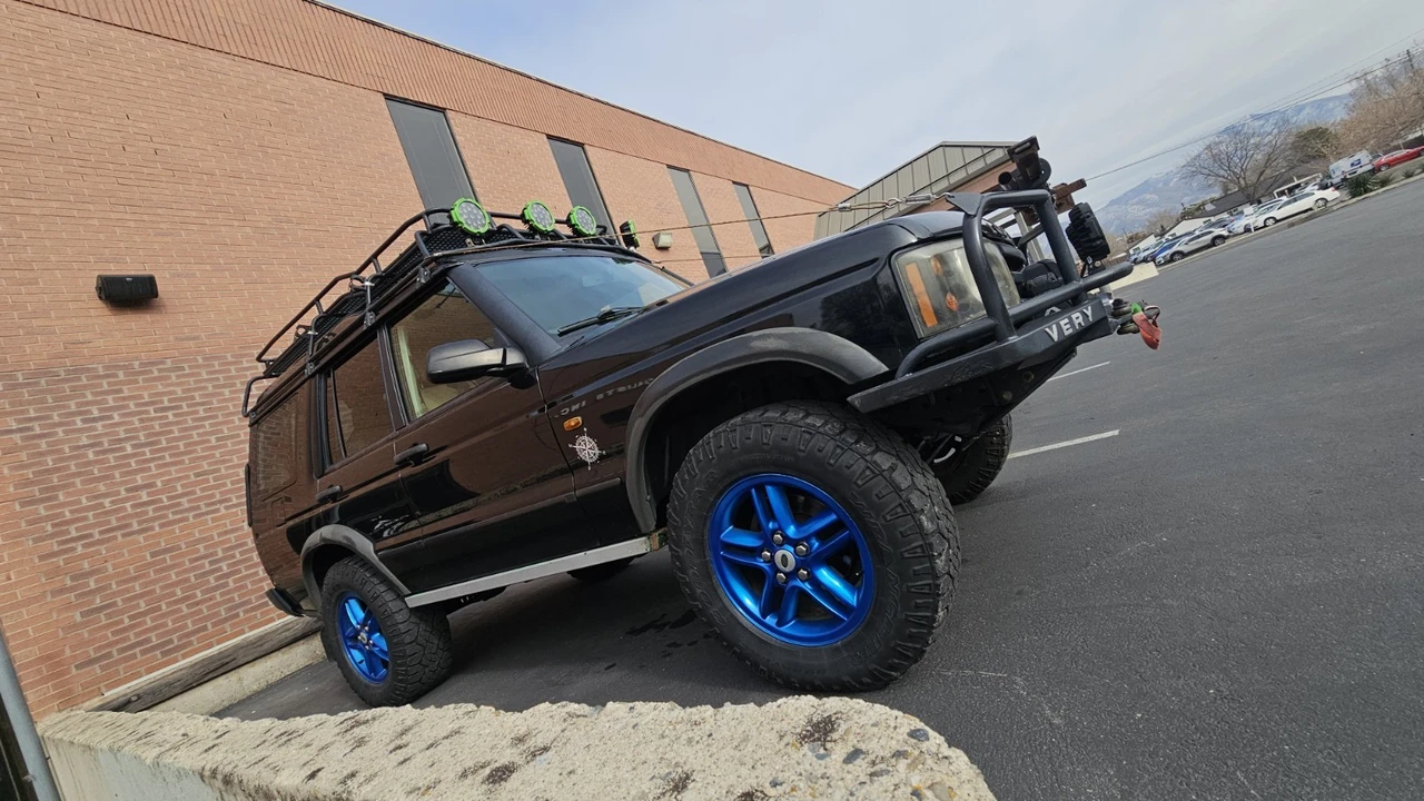 2003 Land Rover Discovery 2nd Gen - Image 11 of 21