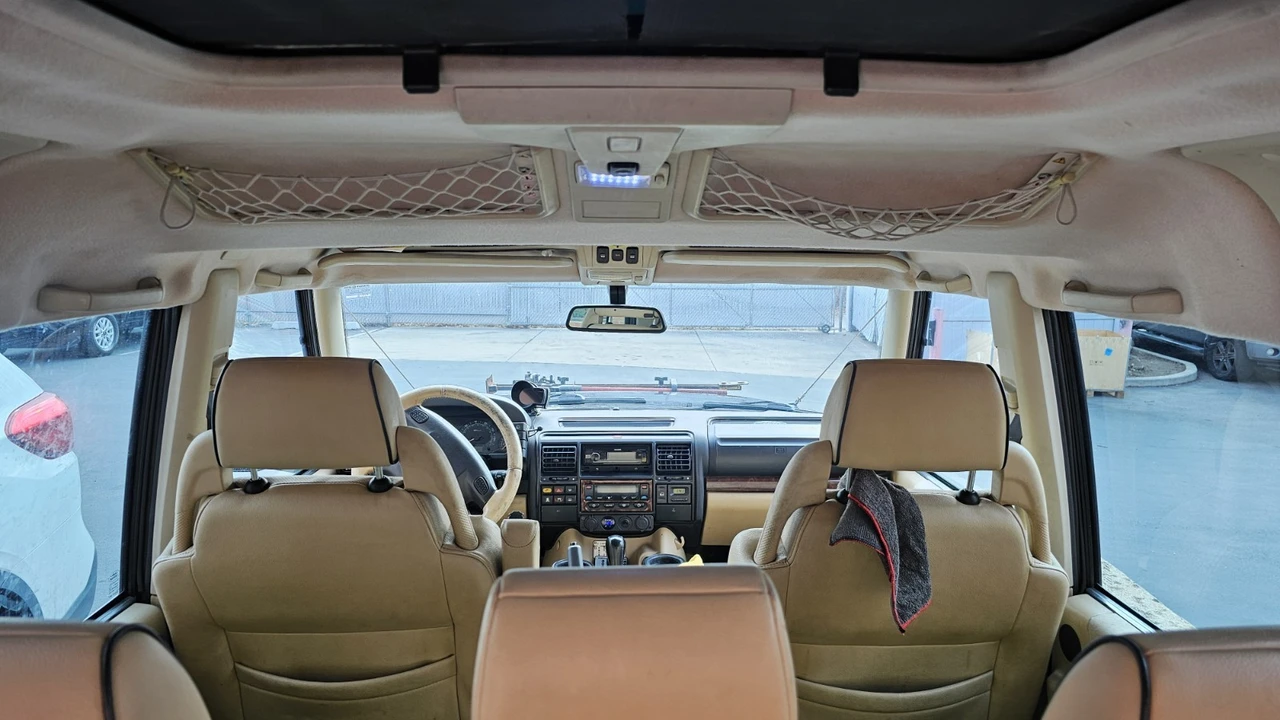 2003 Land Rover Discovery 2nd Gen - Image 16 of 21