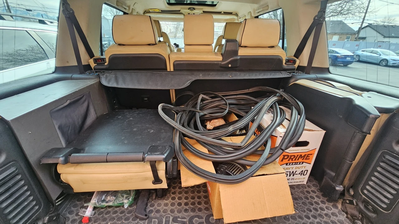 2003 Land Rover Discovery 2nd Gen - Image 14 of 21