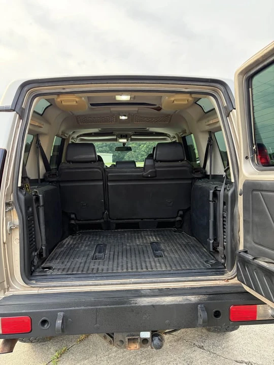 2003 Land Rover Discovery 2nd Gen - Image 10 of 17