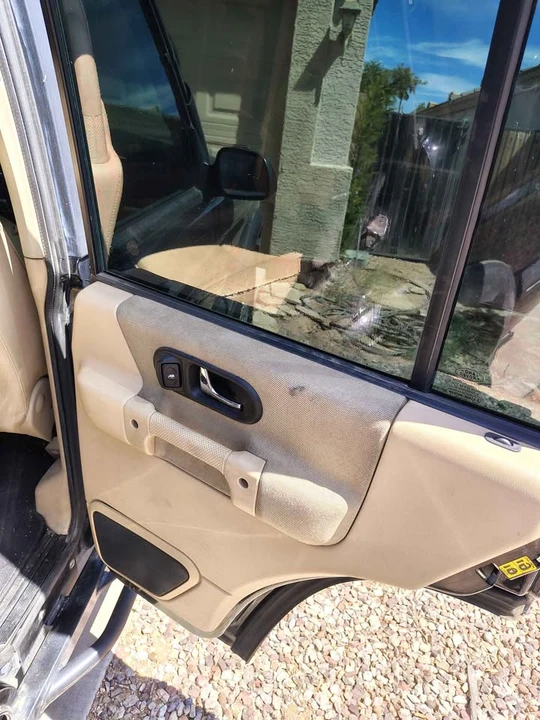 2003 Land Rover Discovery 2nd Gen - Image 15 of 20