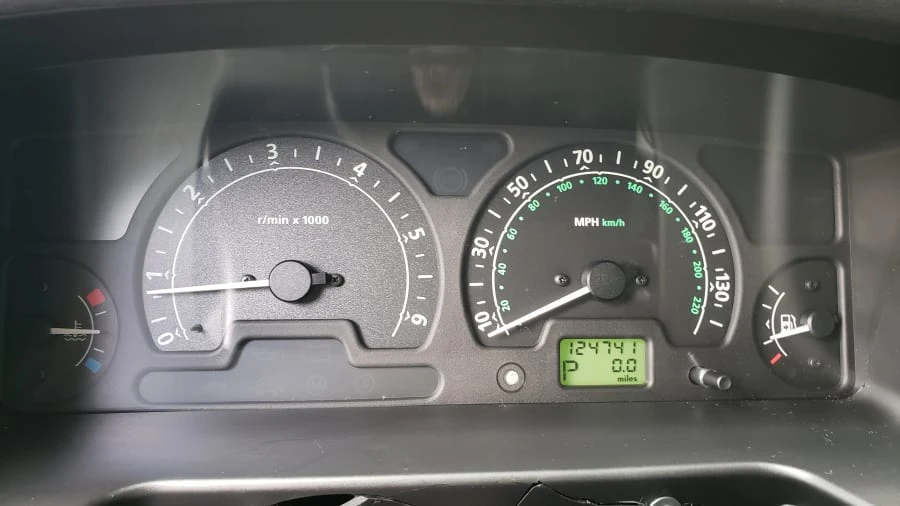 2003 Land Rover Discovery 2nd Gen - Image 16 of 17