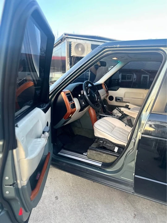 2003 Land Rover Range Rover L322 - Image 9 of 13