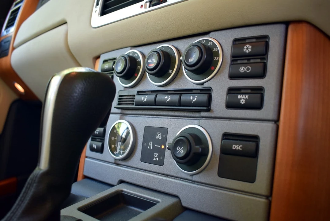 2003 Land Rover Range Rover L322 - Image 29 of 30