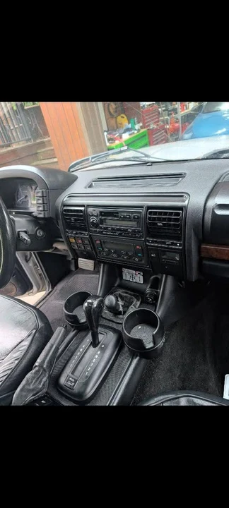 2003 Land Rover Discovery 2nd Gen - Image 9 of 10