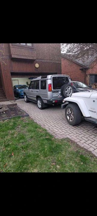 2003 Land Rover Discovery 2nd Gen - Image 2 of 10