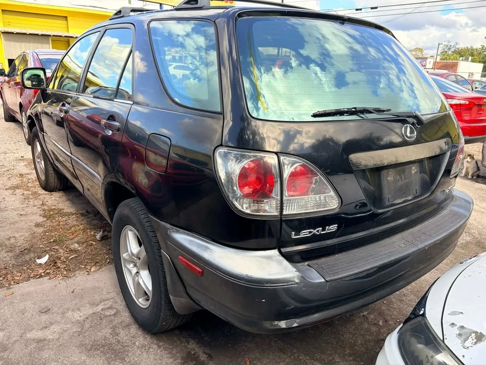 2003 Lexus RX 1st Gen - Image 2 of 7