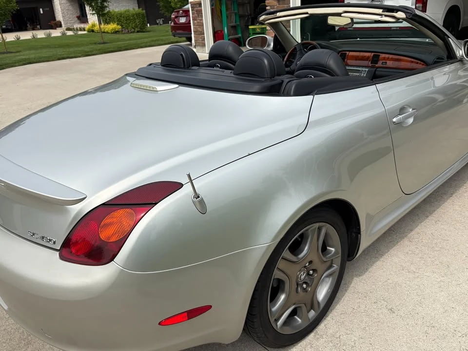 2003 Lexus SC430 - Image 4 of 8