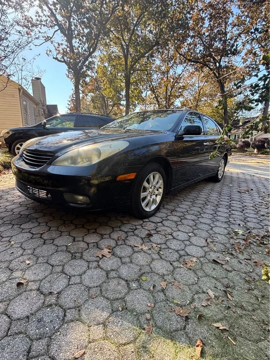 2003 Lexus ES 4th Gen - Image 3 of 11