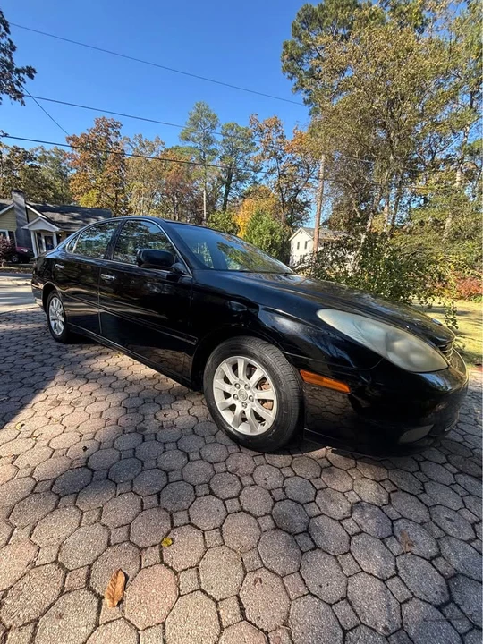2003 Lexus ES 4th Gen - Image 6 of 11