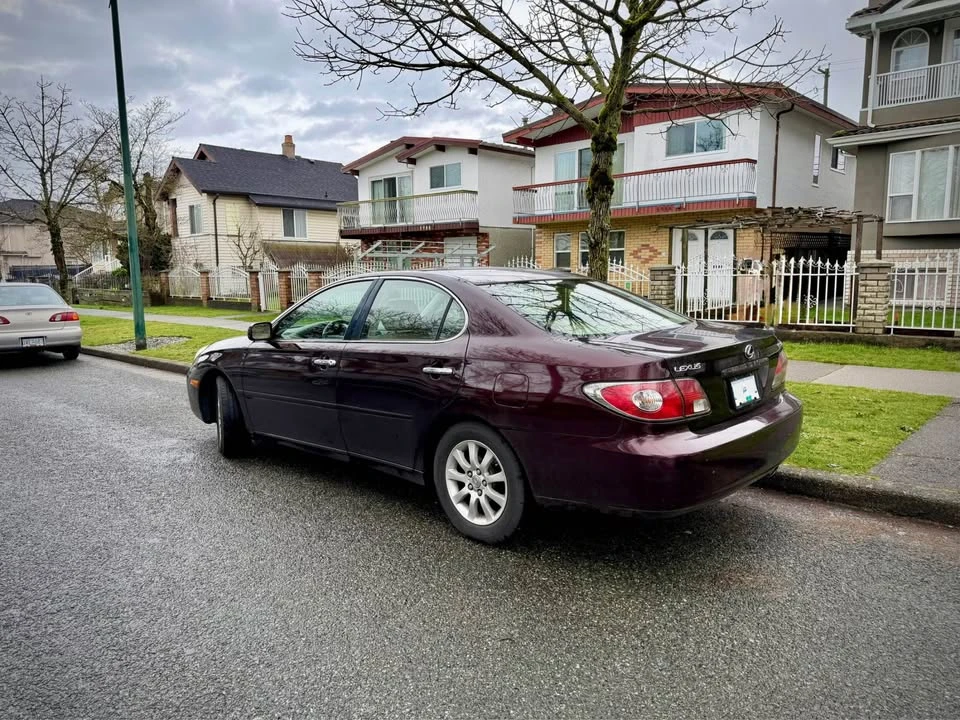 2003 Lexus ES 4th Gen - Image 2 of 19