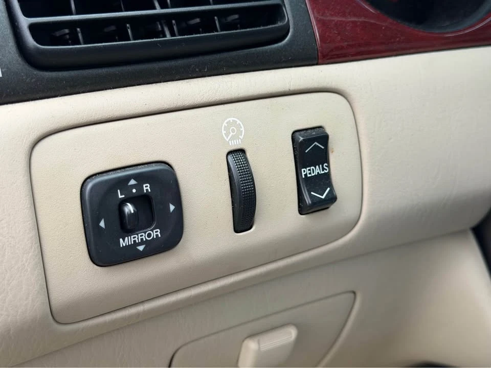 2003 Lexus ES 4th Gen - Image 6 of 19