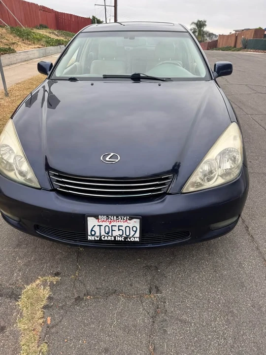 2003 Lexus ES 4th Gen - Image 4 of 10
