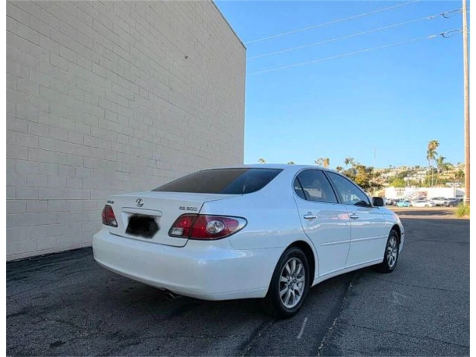 2003 Lexus ES 4th Gen - Image 2 of 20