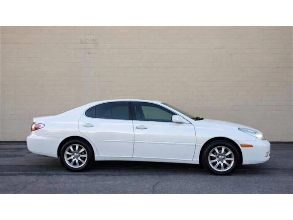 2003 Lexus ES 4th Gen - Image 19 of 20