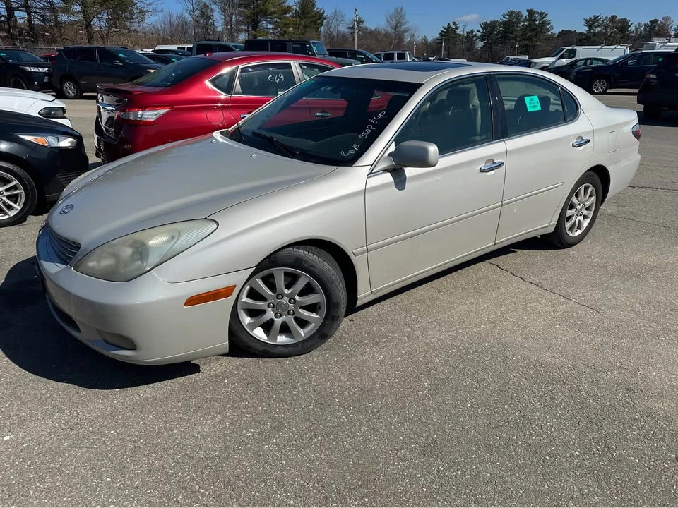 2003 Lexus ES 4th Gen - Image 10 of 10