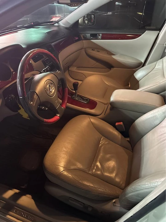 2003 Lexus ES 4th Gen - Image 6 of 10