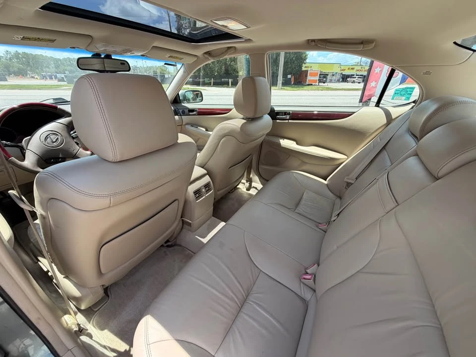 2003 Lexus ES 4th Gen - Image 11 of 15