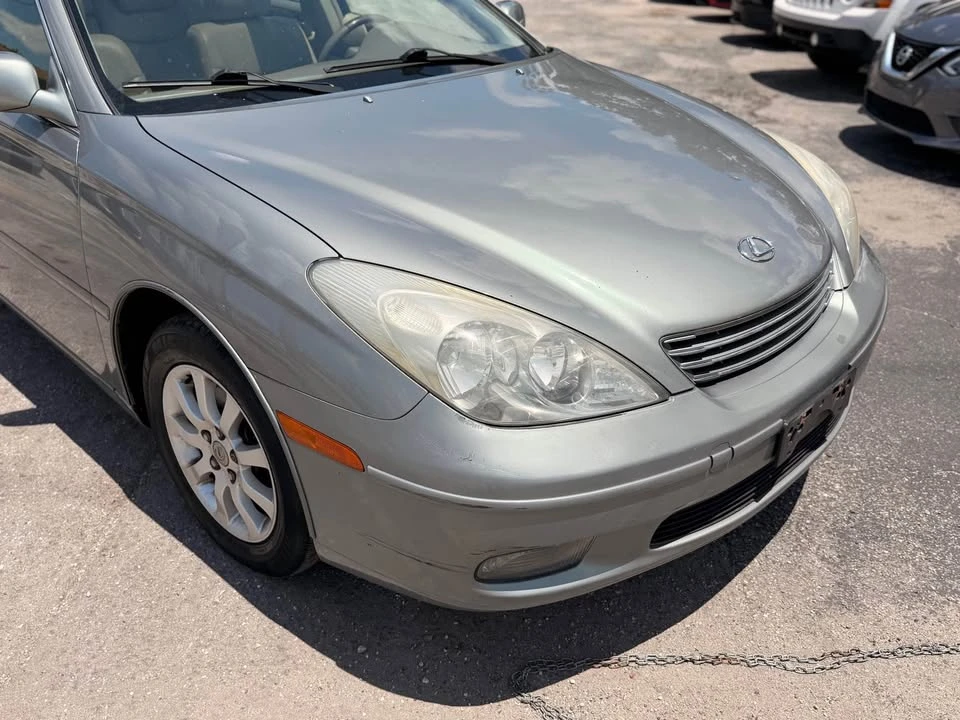 2003 Lexus ES 4th Gen - Image 9 of 15