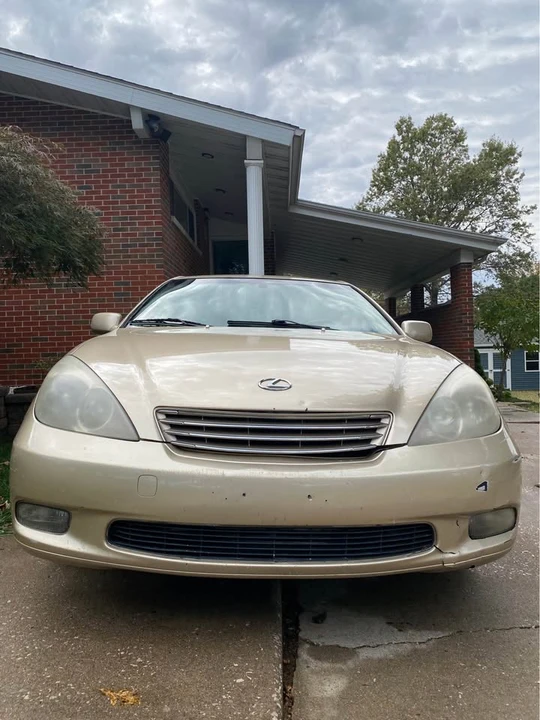 2003 Lexus ES 3rd Gen - Image 8 of 14