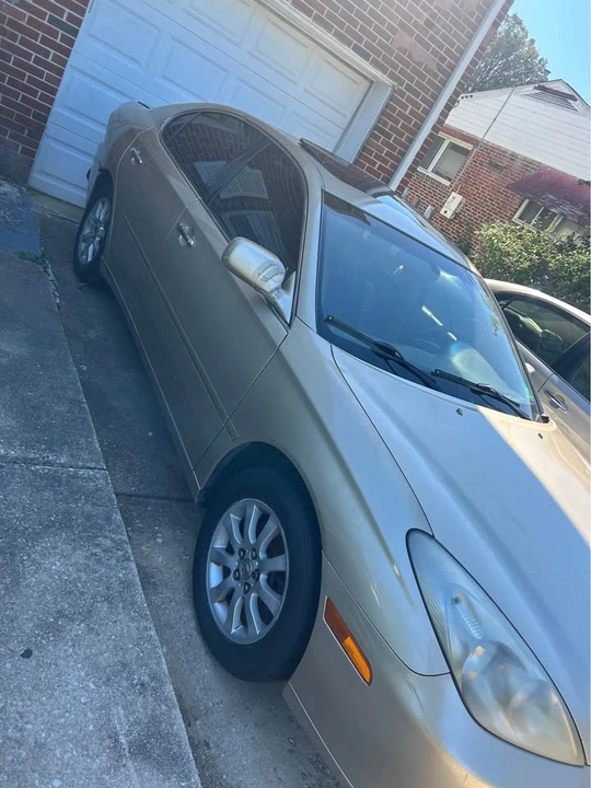 2003 Lexus ES 3rd Gen - Image 2 of 6