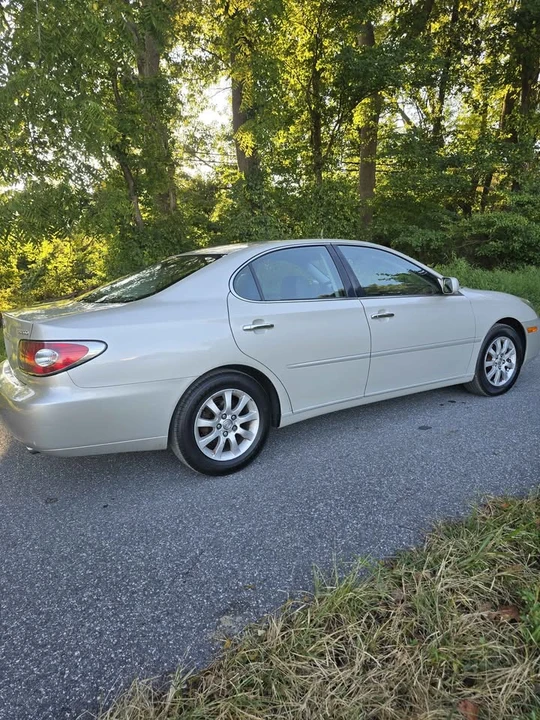 2003 Lexus ES 4th Gen - Image 6 of 12
