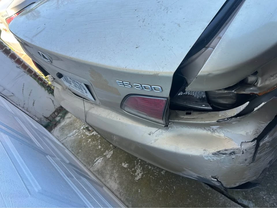 2003 Lexus ES 3rd Gen - Image 4 of 6