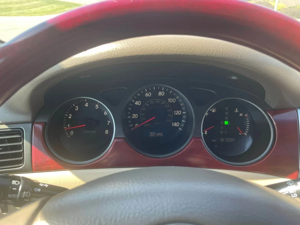 2003 Lexus ES 4th Gen - Image 9 of 13