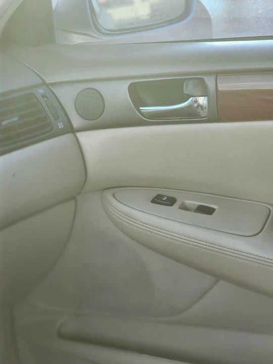 2003 Lexus ES 3rd Gen - Image 8 of 10