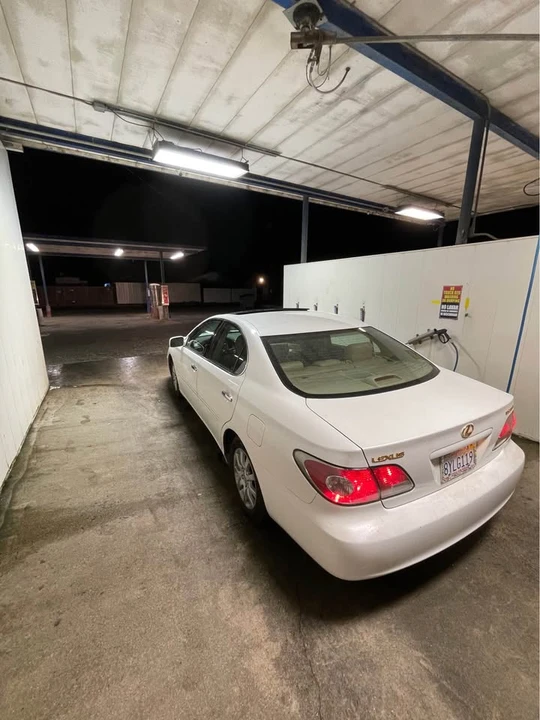 2003 Lexus ES 3rd Gen - Image 2 of 5
